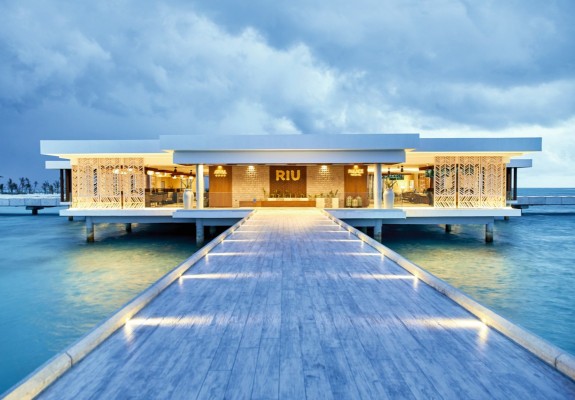 4* RIU Atoll - Maldives Package (7 Nights)