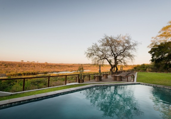 4* Bucklers Africa Lodge by BON Hotels - Komatipoort Kruger Park Package (2 nights)