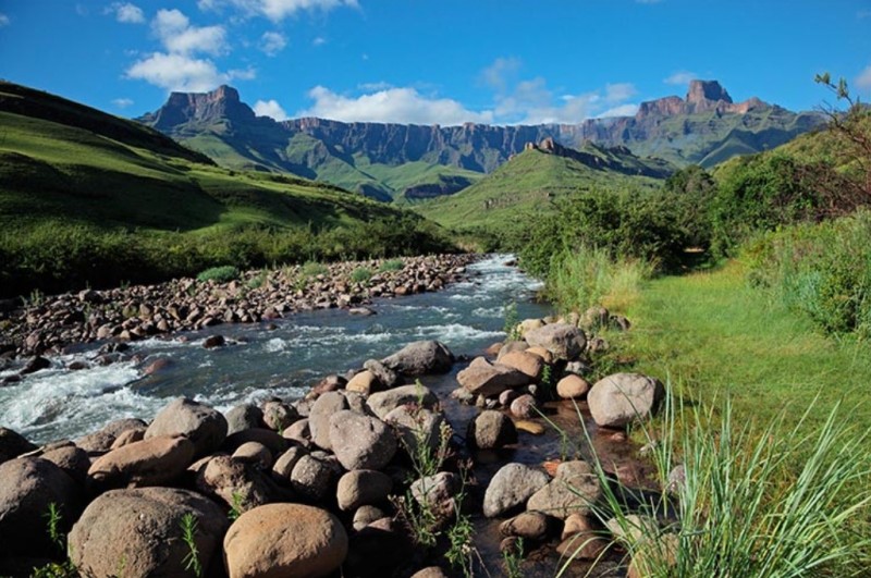 Drakensberg Easter Weekend v2