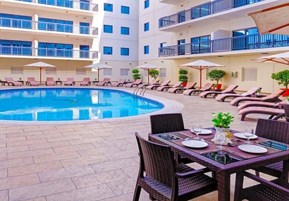 3* Golden Sands 3 Hotel Apartment - Dubai Family Package (5 Nights)