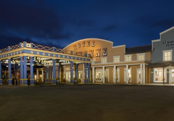 Disney's Hotel Cheyenne - Disneyland Paris - France Summer Midweek Package (3 Nights)