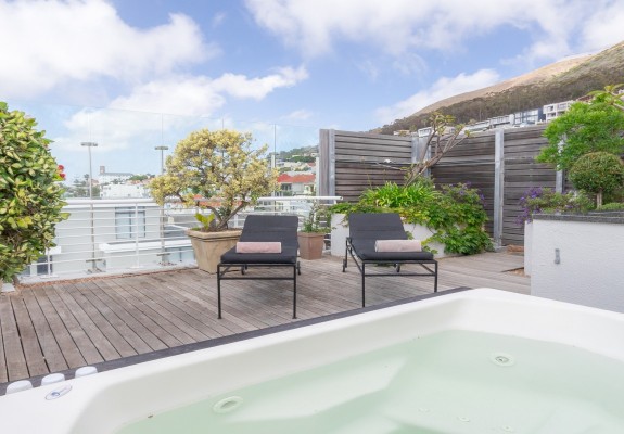 Romney Park Luxury Apartments - Green Point Cape Town Package (2 nights)