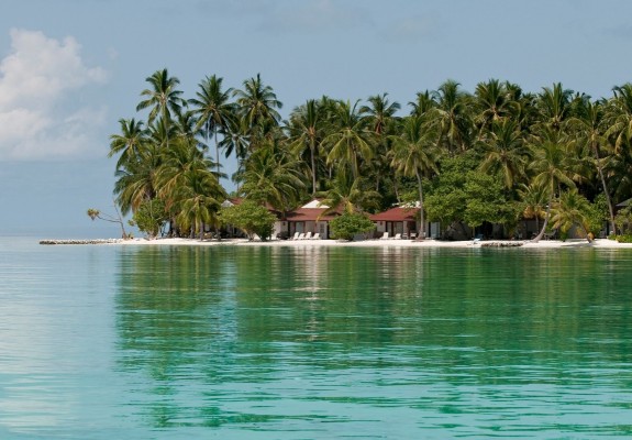 5* Diamonds Athuruga - Maldives Package (7 nights)