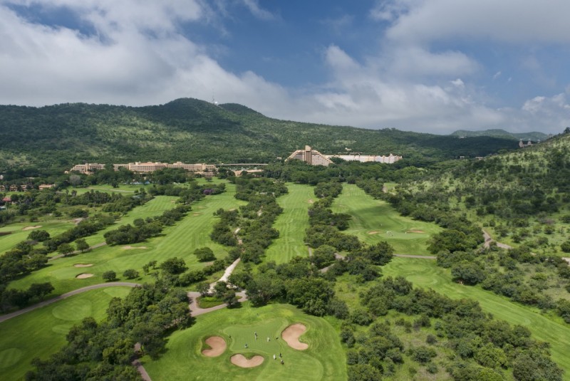 SCR6a0017 sun city aerial gary player country club and resort 1