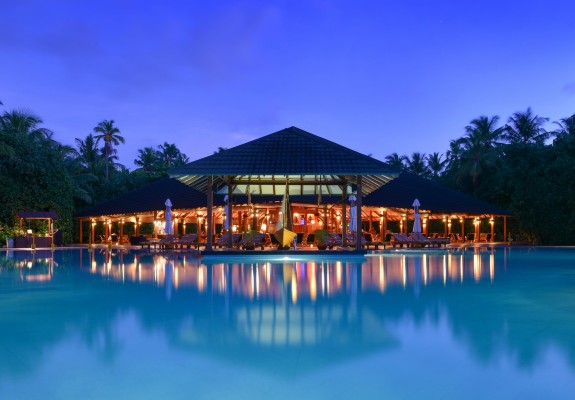 4* Adaaran Select Meedhupparu - Maldives Family Package (7 Nights)