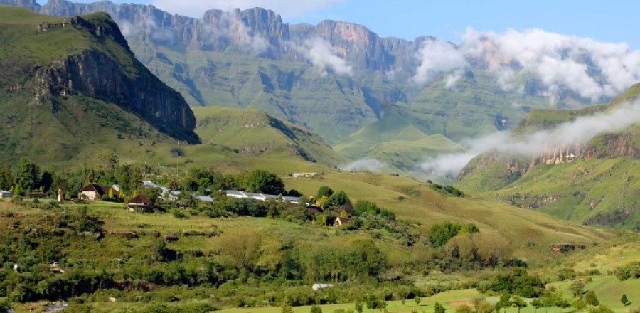 4* Cathedral Peak Hotel - Central Drakensberg Package (2 Nights)