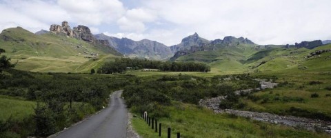 3* Gooderson Drakensberg Gardens Golf & Spa Resort - (2 Nights)