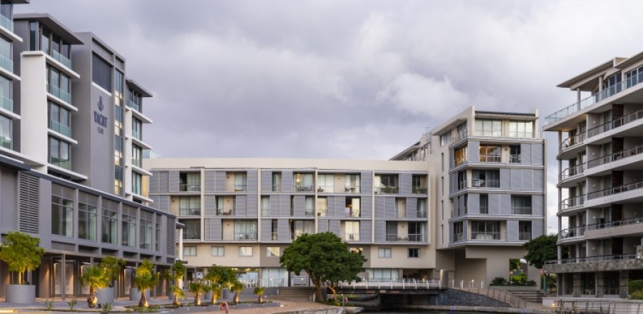 4* aha Harbour Bridge Hotel & Suites - V&A Waterfront Package (2 Nights)