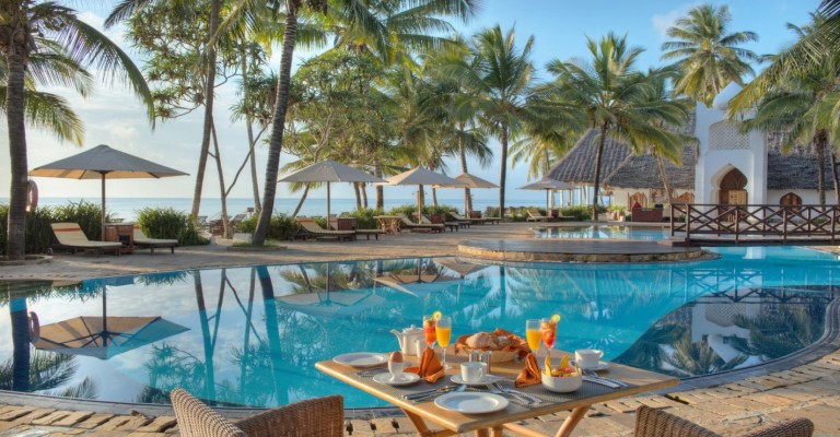 5* Bluebay Beach Resort & Spa - Zanzibar Package (7 Nights)