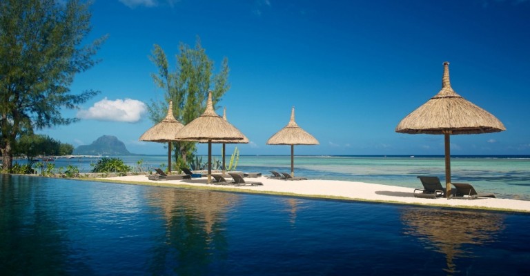 Esplanade Apartments (6 Sleeper) Mauritius Package (7 nights)