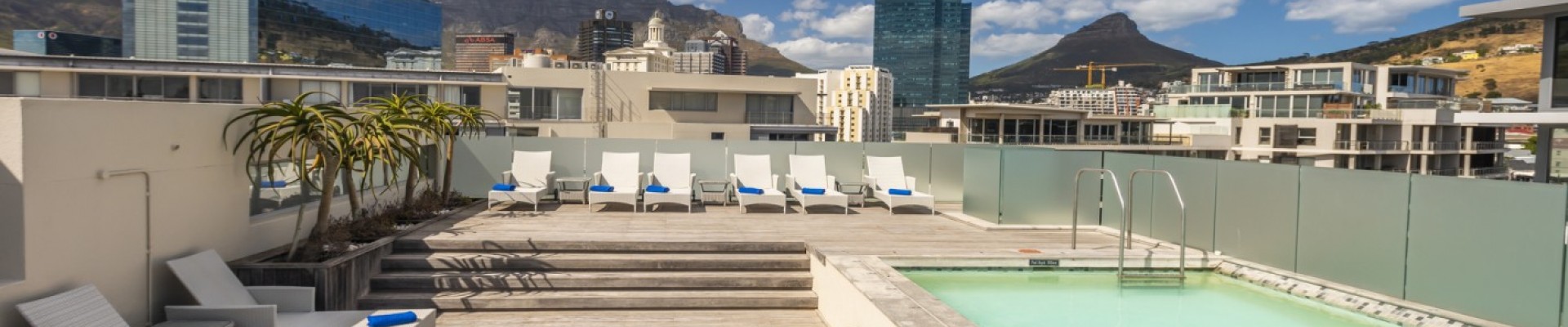4* aha Harbour Bridge Hotel & Suites - V&A Waterfront Package (2nights)