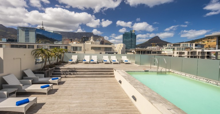 4* aha Harbour Bridge Hotel & Suites - V&A Waterfront Package (2nights)