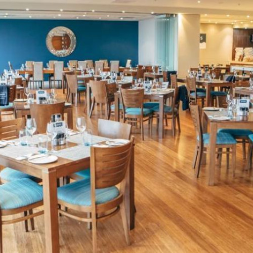 4* Blaauwberg Beach Hotel - Blouberg Strand Package (2 Nights)