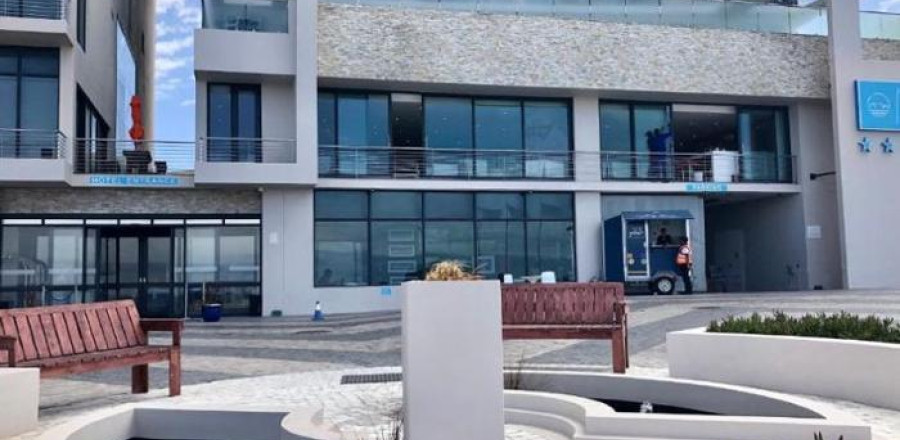 4* Blaauwberg Beach Hotel - Blouberg Strand Package (2 Nights)