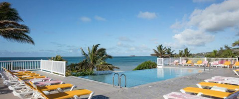 3* Astroea Beach Mauritius (2 Nights) & 3* Plus C Rodrigues Mourouk Hotel (5 Nights) - Package