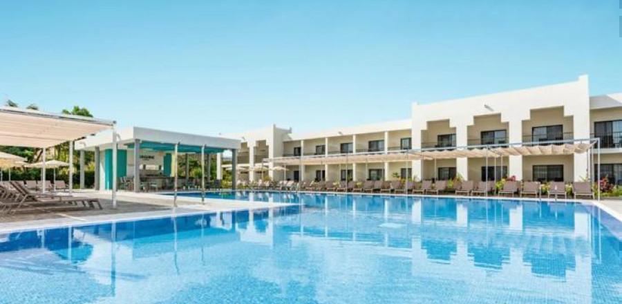 5* Riu Palace (Adult Only) Zanzibar Package (7 Nights)