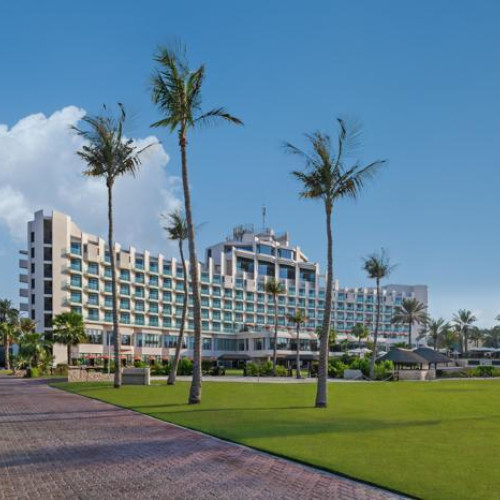 5* JA Beach Hotel - Dubai Package (5 Nights)