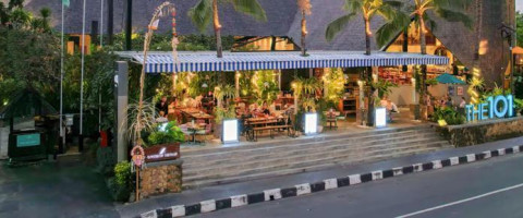 4* The 101 Bali Oasis Sanur - Bali Package (7 Nights)