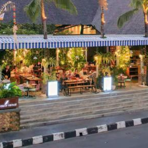 4* The 101 Bali Oasis Sanur - Bali Package (7 Nights)
