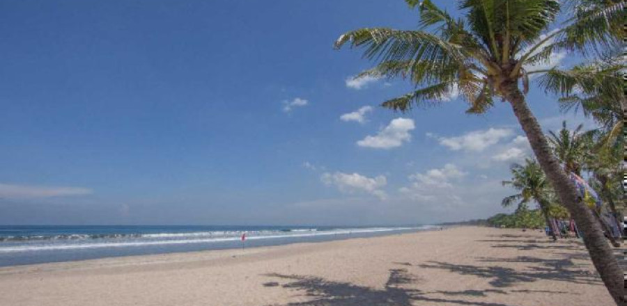 4* Legian Beach Hotel - Bali Package (7 Nights)