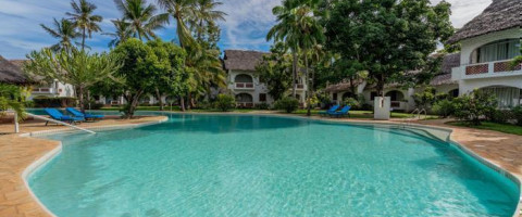 Diamonds Leisure Beach & Golf Resort - Diani Beach Package (6 Nights)