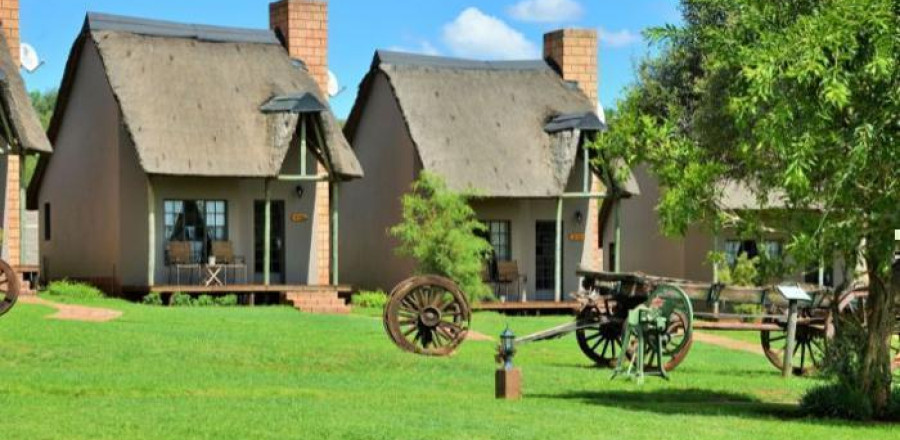 4* African Hills Safari Lodge & Spa - Magaliesburg Packages (2 Nights)