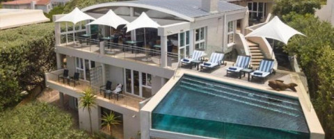4* Periwinkle Guest Lodge - Plettenberg Bay Package (2 Nights)
