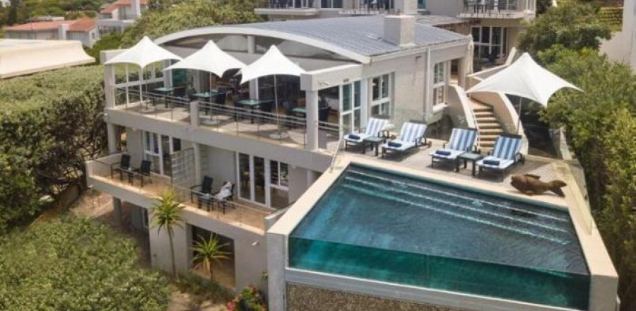 4* Periwinkle Guest Lodge - Plettenberg Bay Package (2 Nights)