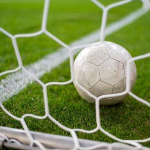 4* Liverpool vs Manchester United - Premier League Football Package (4 Nights)
