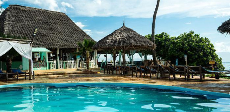 3* Superior Reef & Beach Resort - Zanzibar Package (7 Nights)