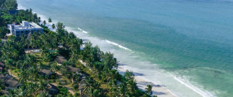 4* Palumbo Mnemba View Resort - Zanzibar Package (7 Nights)