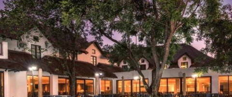 4* Indaba Hotel - Romantic Getaway Package (1 Night)