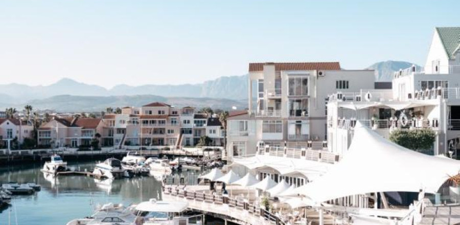 4* Krystal Beach Hotel - Gordon's Bay Package (2 Nights)