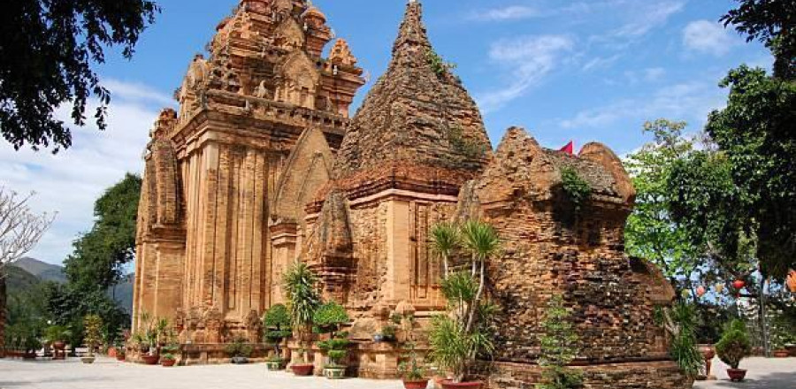 Nha Trang Coastal Experience - Vietnam Package (7 Nights)