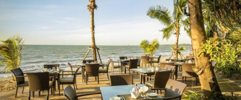 5* Robinson Khao Lak - Thailand Package (7 Nights)