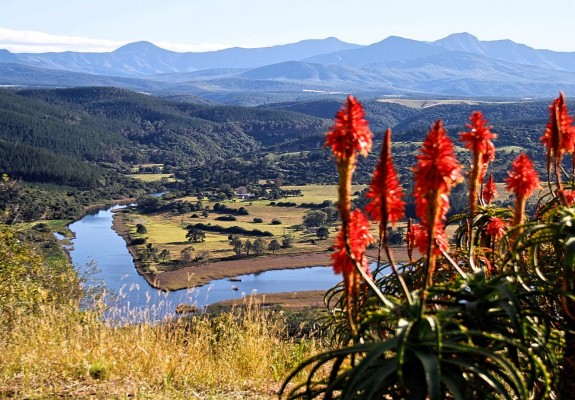 5* Kambaku @ Sea - Sedgefield, Garden Route Package (2 Nights)