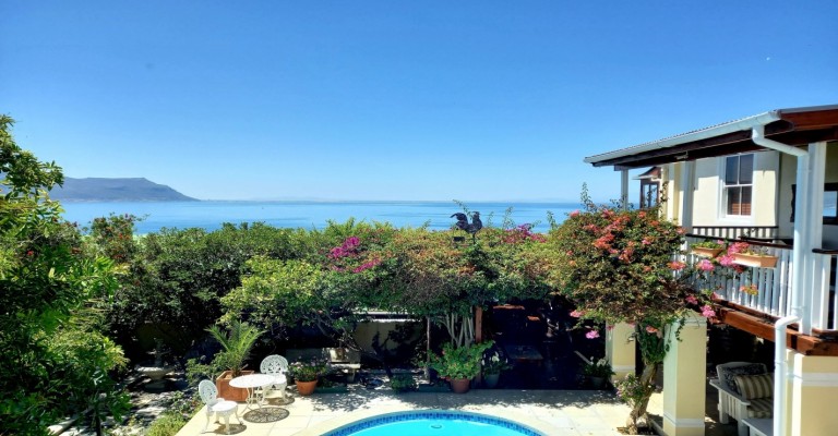 3* The Cheriton Guest House - Simons Town - Western Cape package (2 nights)