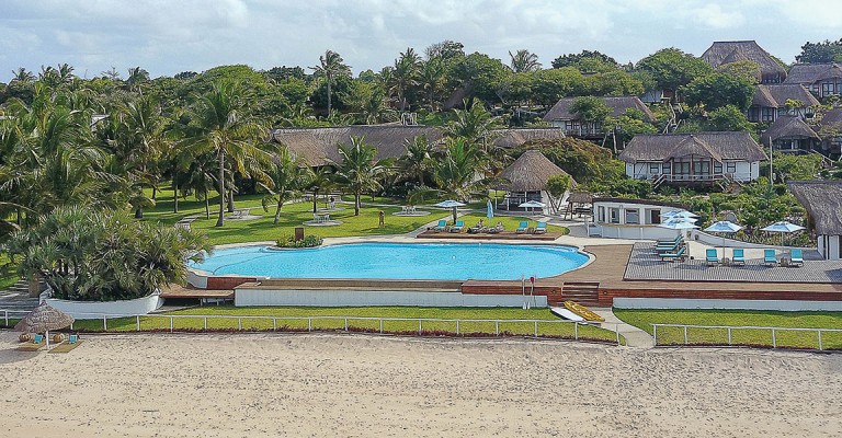3* Plus Vilanculos Beach Lodge - Mozambique Package (4 nights)