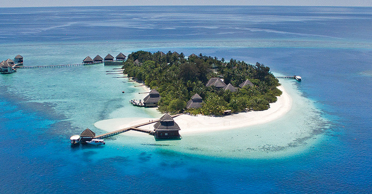 3* Adaaran Club Rannalhi - Maldives Package (7 nights)