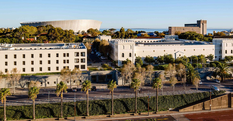 3* Protea Hotel by Marriott Cape Town Waterfront Breakwater Lodge - Package (2 Nights)