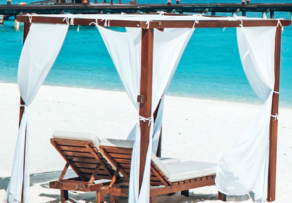 4* Adaaran Select Meedhupparu - Maldives Package (7 Nights)