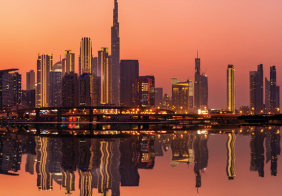 4* Holiday Inn & Suites Dubai Festival City - Dubai Package (5 Nights)