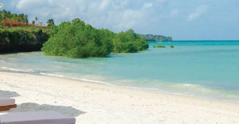 4* Sea Cliff Resort & Spa - Zanzibar Package (7 Nights)