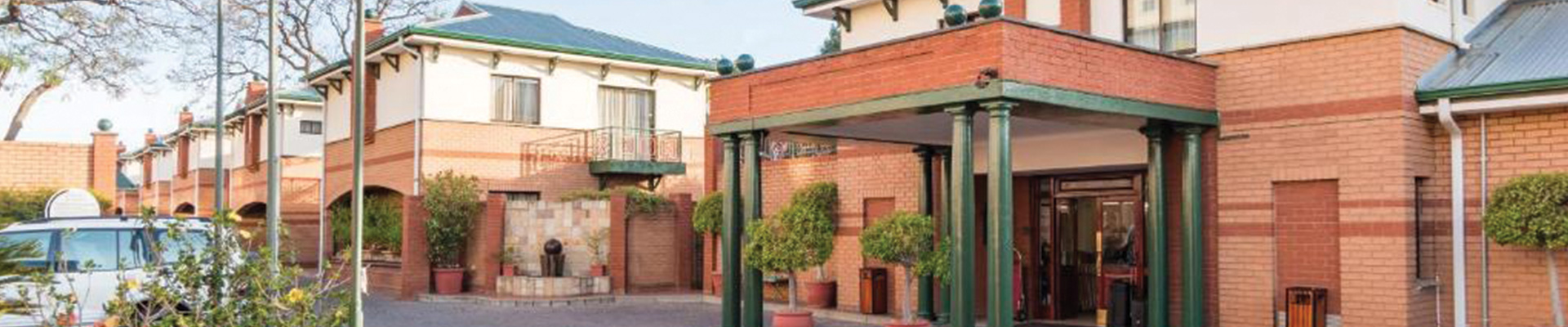 4* The Courtyard Hotel - Rosebank Fly-In Package (2 Nights)