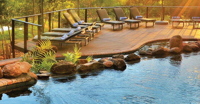 4* Victoria Falls Safari Lodge Package (3 Nights)