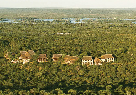 4* Victoria Falls Safari Lodge Package (3 Nights)