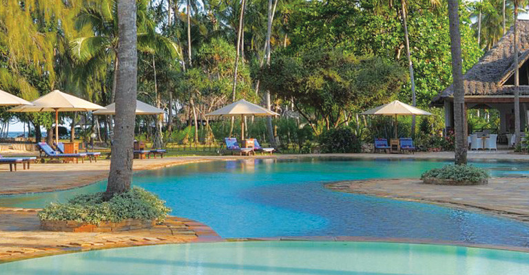 5* Bluebay Beach Resort & Spa - Zanzibar Package (5 Nights)