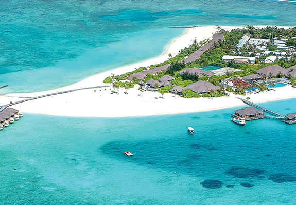 5* Brennia Kottefaru - Maldives Package (7 nights)
