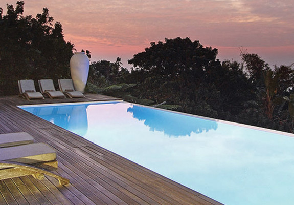 5* Days at Sea Beach Lodge - KZN South Coast Package (2 nights)