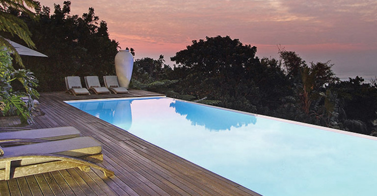 5* Days at Sea Beach Lodge - KZN South Coast Package (2 nights)
